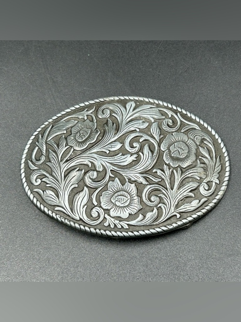 Vintage Floral Engraved Belt Buckle Western Silver Tone Oval Scroll 3in